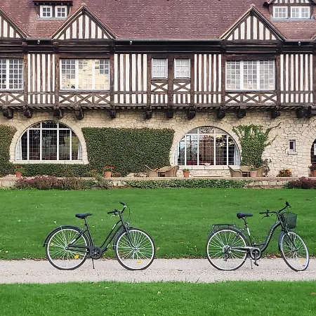 D'hôtes Manoir De Beaumarchais 3*