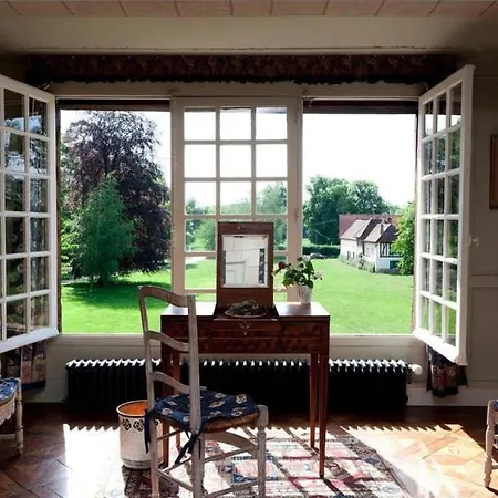 Le Manoir De Beaumarchais Frühstückspension Les Chapelles-Bourbon