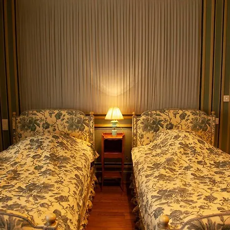 Couette-café D'hôtes Manoir De Beaumarchais Les Chapelles-Bourbon