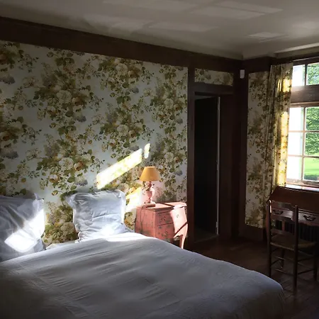 Le Manoir De Beaumarchais Les Chapelles-Bourbon