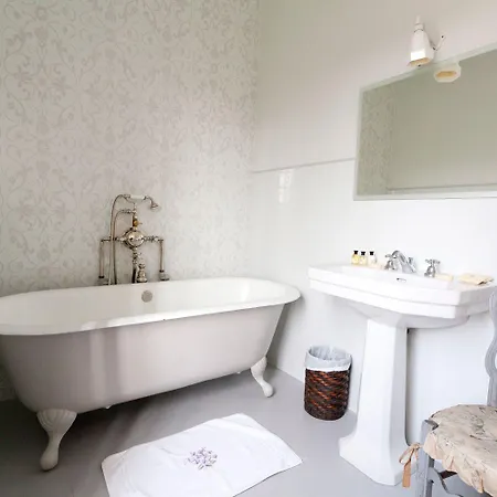 Le Manoir De Beaumarchais Frühstückspension 4*