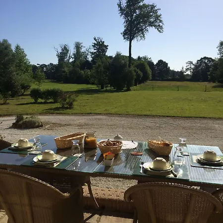 Le Manoir De Beaumarchais Les Chapelles-Bourbon