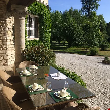 Le Manoir De Beaumarchais 3*