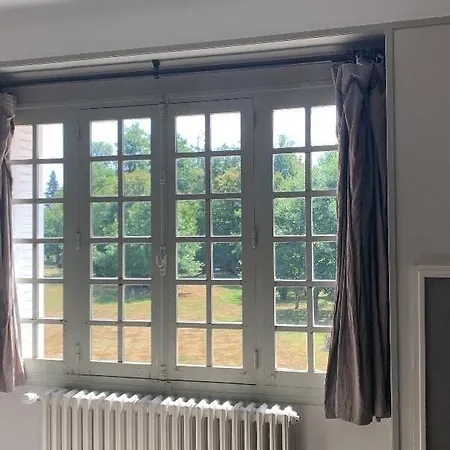 Frühstückspension Le Manoir De Beaumarchais 4*